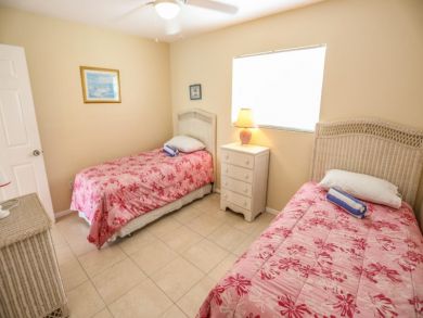 Fort Myers Vacation Compound Seven Bedroom  with Pool
